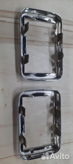 Рамки пепельниц задних дверей газ 24