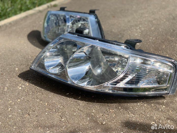 Фара (комплект) Nissan Almera Classic В10