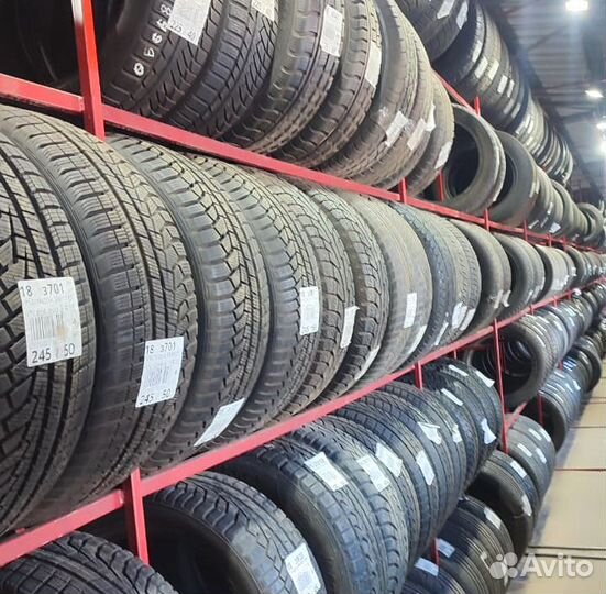 Kumho I'Zen KW31 235/55 R17 97P