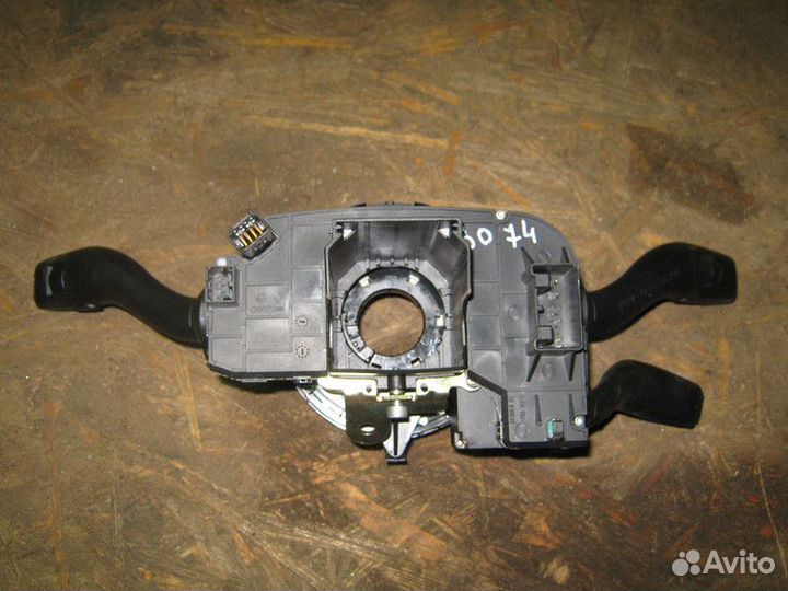 Переключатель подрулевой Audi A6 C6