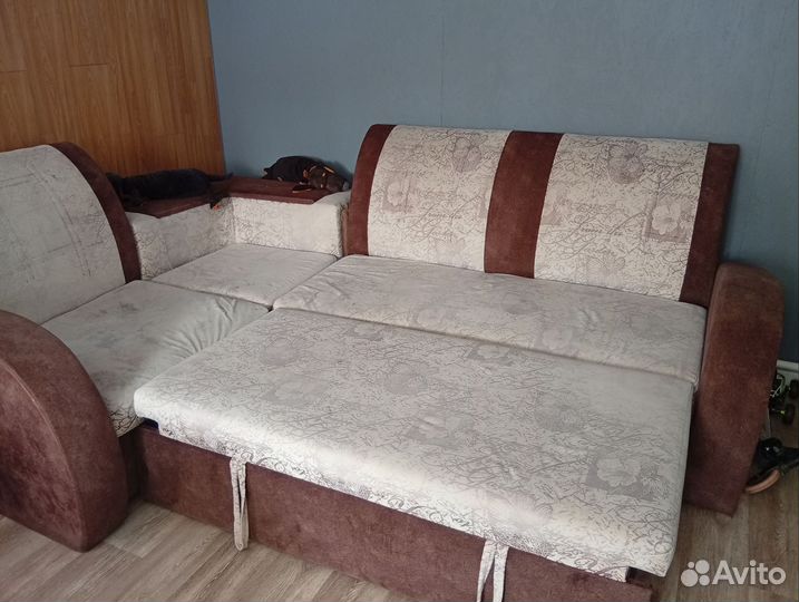 Угловой диван