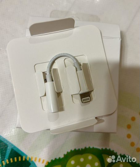 Кабель-переходник (оригинал) на Apple 3,5 мм