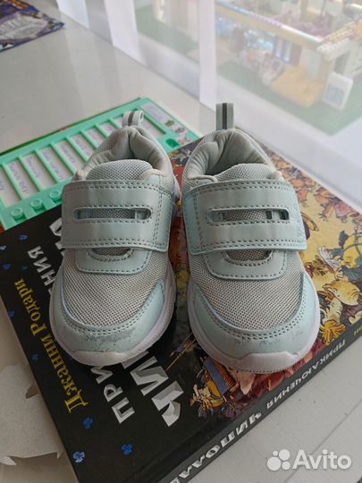 Кроссовки 23 размер