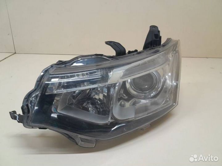 Фара левая Mitsubishi Outlander