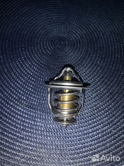 Термостат на geely эмгранд ес7 новый