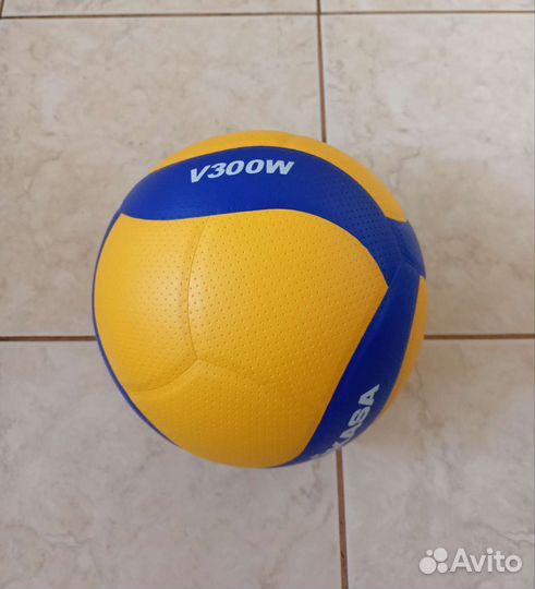 Волейбольный мяч Mikasa V300W