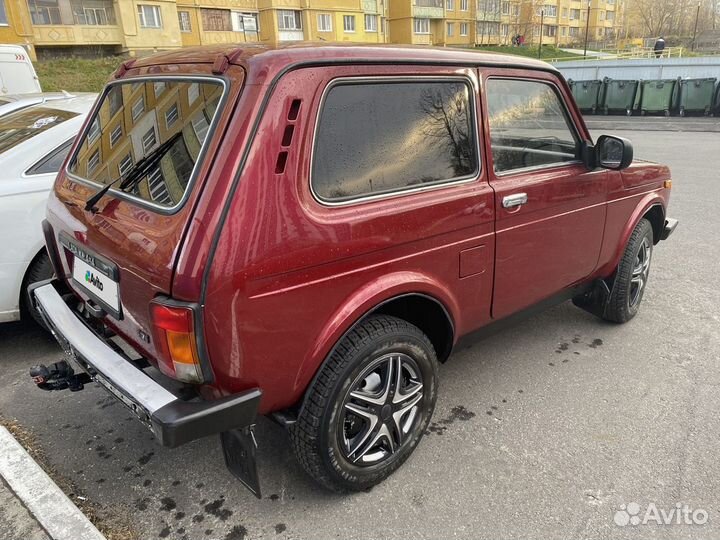 LADA 4x4 (Нива) 1.7 МТ, 2002, 50 000 км