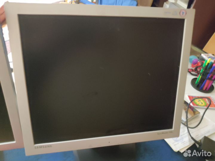 Монитор Samsung