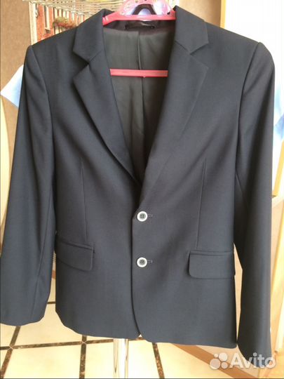 Продам пиджак на мальчика
