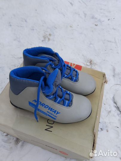Лыжные ботинки детские 32
