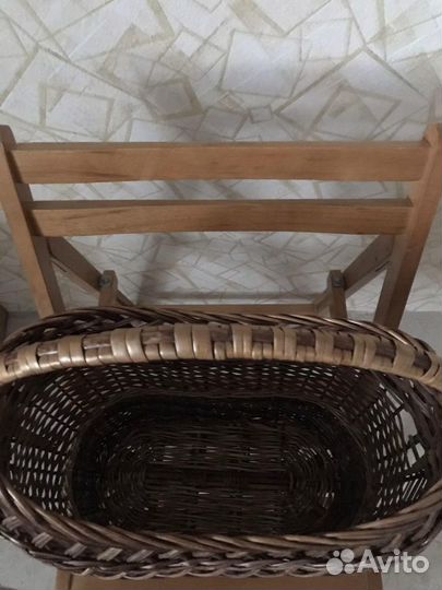 Корзина плетеная с ручкой (Венгрия)