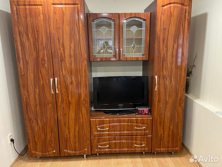 Шкаф стенка