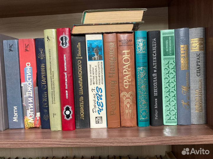 Продам книги