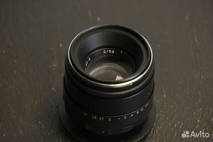 Helios 44 2 вместе с переходником Canon