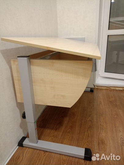 Растущая парта и стул