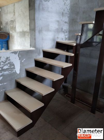 Каркасная лестница на мансарду