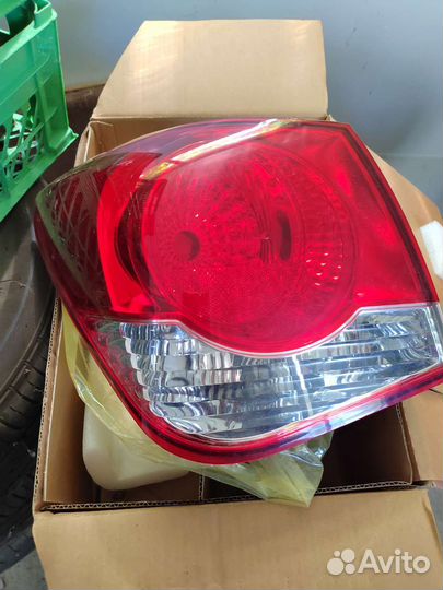 Фара левая задняя на Шевроле Круз