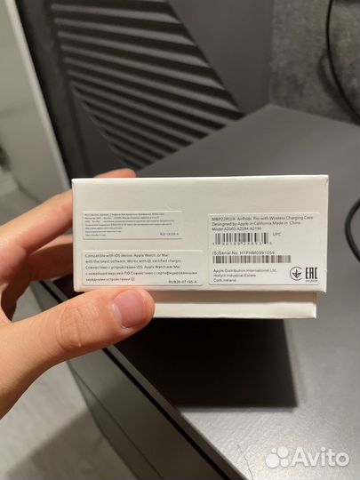 Apple airpods pro (первого поколения)