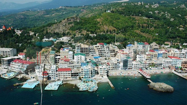 Коттедж 230 м² на участке 1 сот.