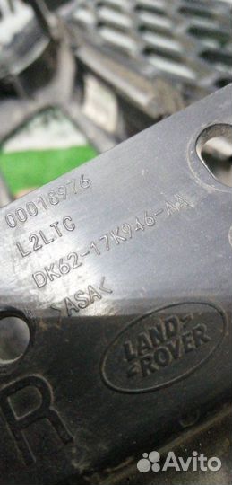 Решетка в бампер передняя правая Land Rover Range