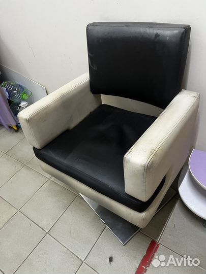 Парикмахерское кресло бу