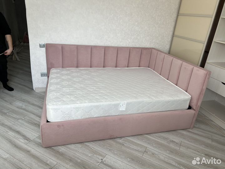 Кровать детская