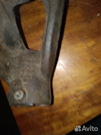 Цапфа Audi A3 V 2014(правая)