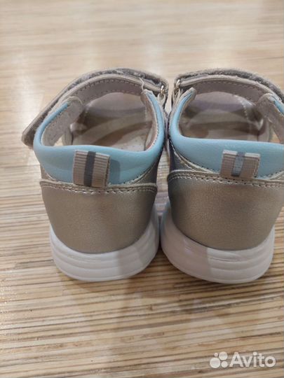 Босоножки для девочки 26 размер