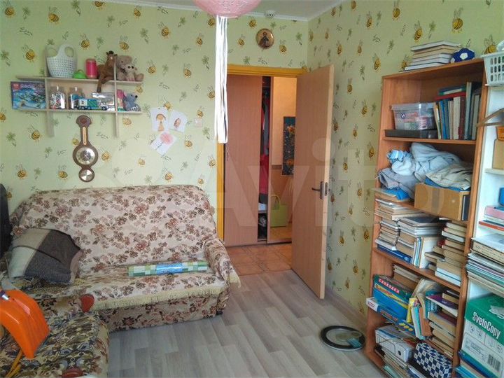 Доля в 2-к. квартире, 60,9 м², 6/12 эт.
