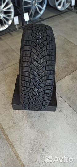 Pirelli Ice Zero FR 175/65 R14