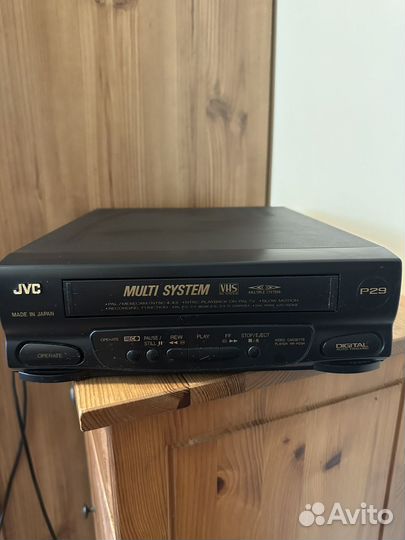 Видеомагнитофон jvc
