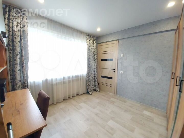 4-к. квартира, 60 м², 5/5 эт.