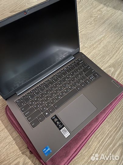 Ноутбук Lenovo IP3 14ITL6/i3/8Gb/SSD225