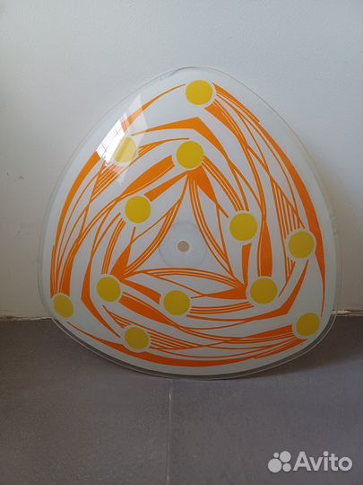 Плафон-тарелка