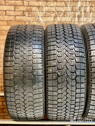 Yokohama Ice Guard F700Z 205/55 R16