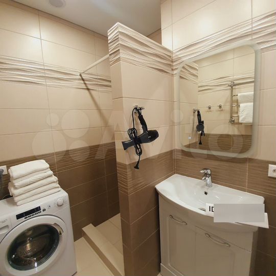 2-к. квартира, 65 м², 3/3 эт.