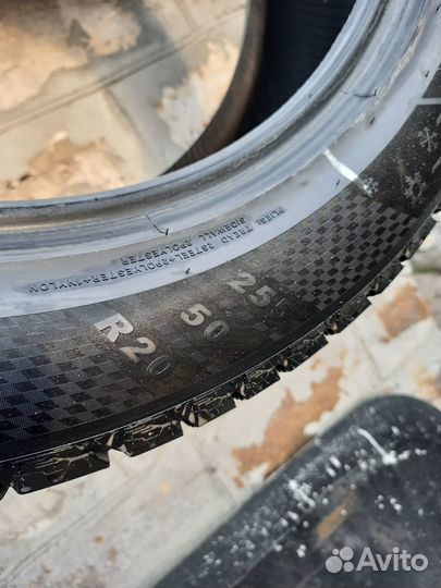 Зимняя резина 255 50 20