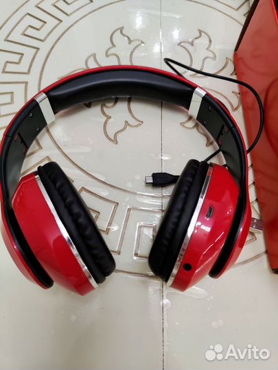 Новые беспроводные наушники Beats studio SH-13