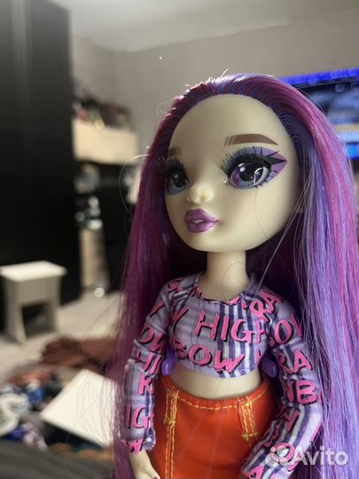 Кукла Rainbow High Emi Vanda