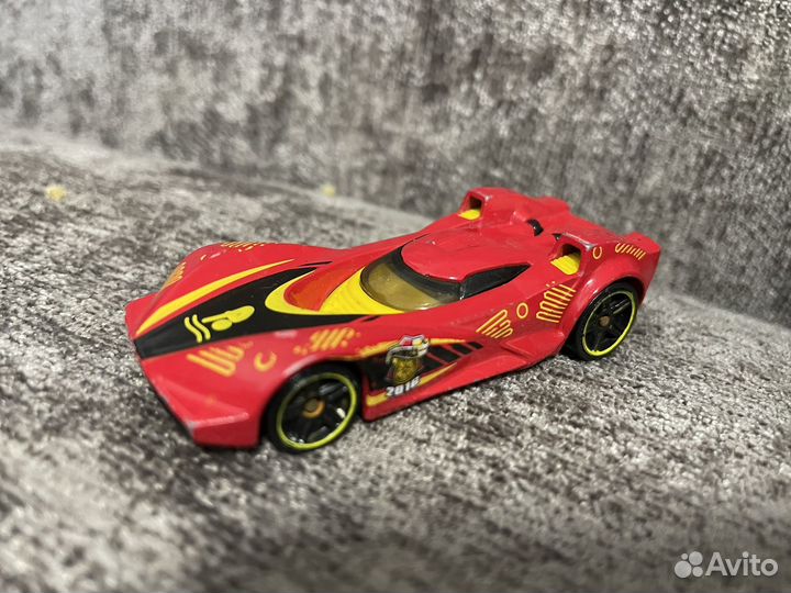 Машинки hotwheels