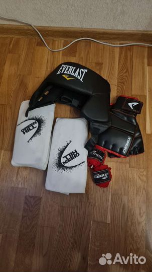 Перчатки для MMA