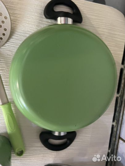 Набор посуды кастрюли