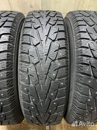 Yokohama Ice Guard Stud IG55 215/70 R16