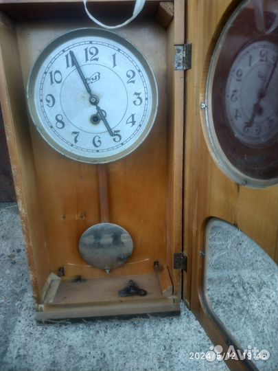 Настенные часы