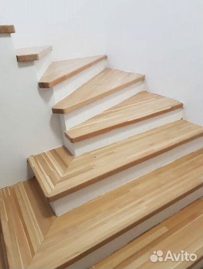 Изготовление деревянных лестниц, ступеней, перил