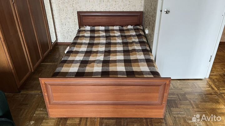 Кровать двухспальная 120х200