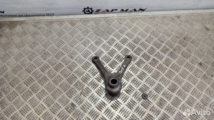 Кронштейн цилиндра подъема кабины Man Tga Tgs Tgx