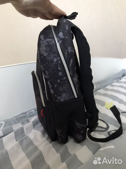 Рюкзак школьный