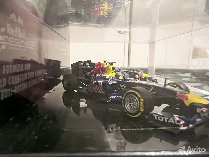 Модель minichamps Red Bull Racinng Renault RB 7