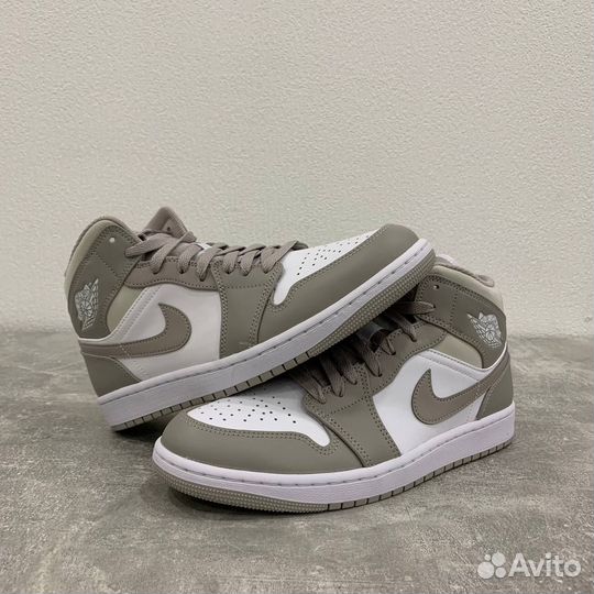 Кроссовки Nike Air jordan 1 MID «linen»